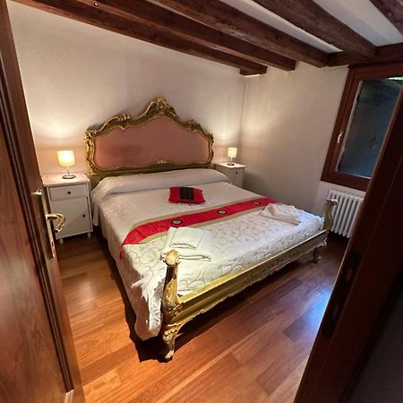 1 Ca'Del Traghetto Family Apartment Wenecja Zewnętrze zdjęcie